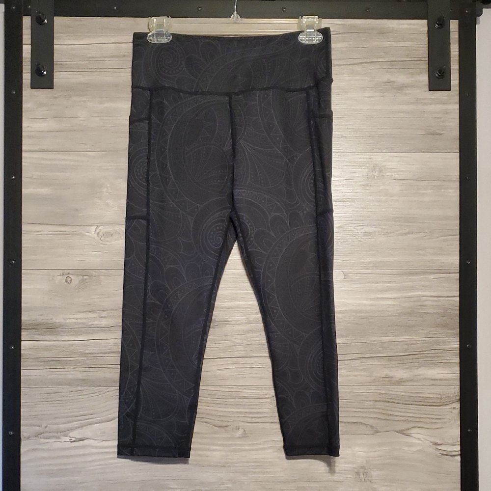 Constantly Varied Gear Black and Gray Zenergy Patterned Leggings